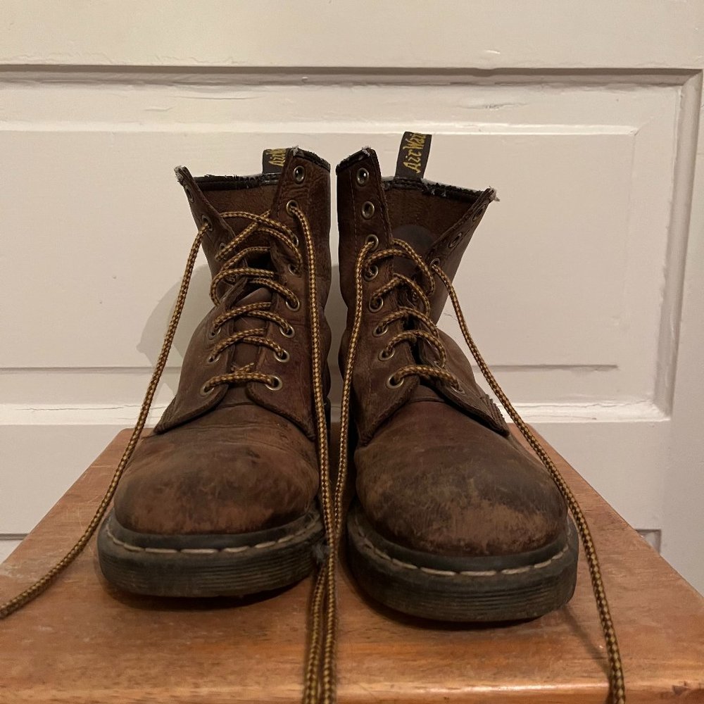 Worn Doc Martens Brown Leather Boots Women's 8